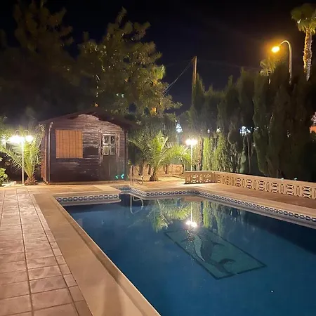 Mis 5 Amores Con Piscina * 貝尼多姆